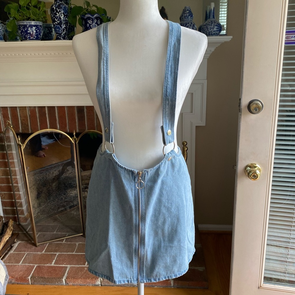 Overall skirt jumpsuit from forever 21. Size SMALL